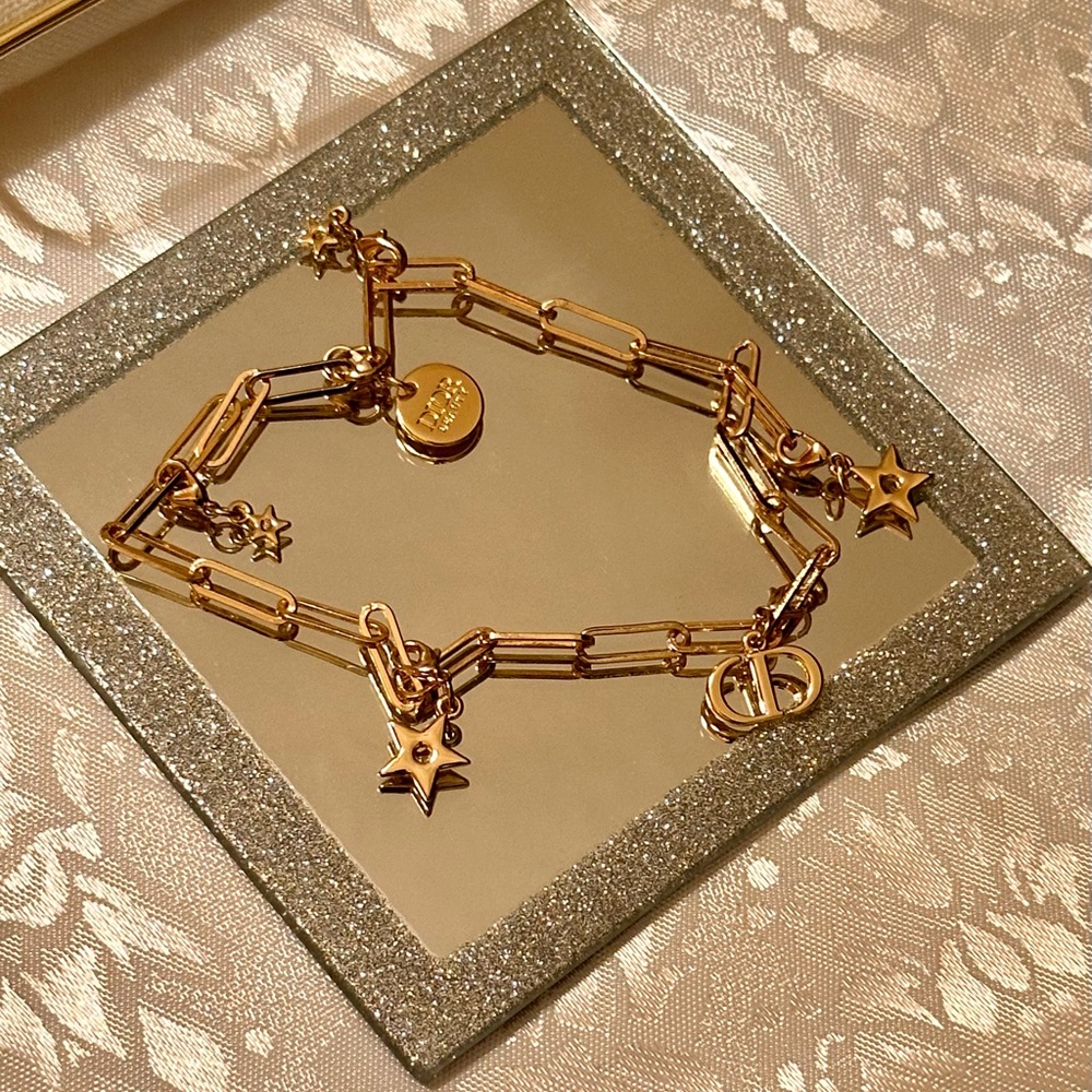 EUC-DIOR BEAUTY  CHARM CHAIN- GOLD